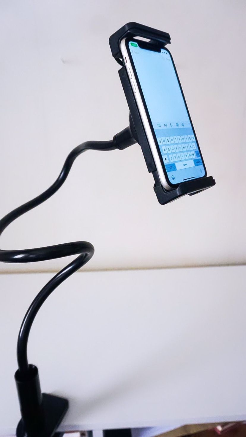 Mobile Holder 9